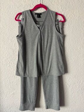 Tahari gray ribbed henley tank top and pants